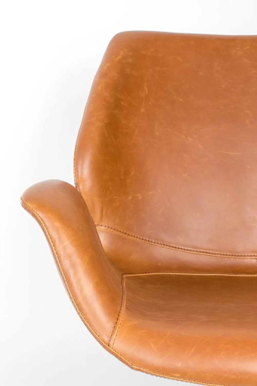 Brown Leather Butterfly Swivel Chair | Zuiver Nikki